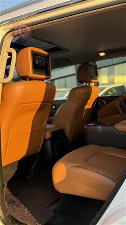 Infiniti QX80